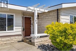 1686 Pritchard Drive - Photo 3