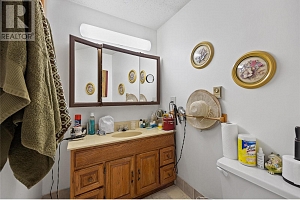 6580 33 Highway - Photo 11