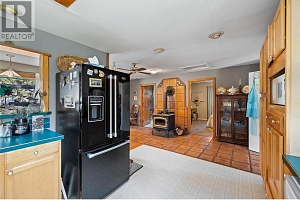 6580 33 Highway - Photo 3