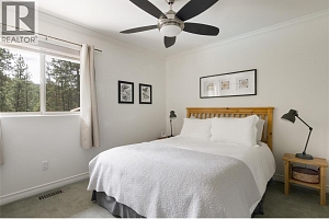 4163 Mahonia Drive S - Photo 40