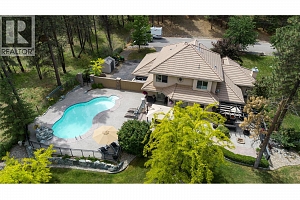 4163 Mahonia Drive S - Photo 5