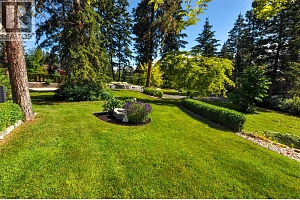 4163 Mahonia Drive S - Photo 70