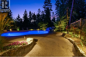4163 Mahonia Drive S - Photo 80