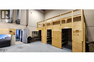 140 Commercial Drive Unit# 107 - Photo 3