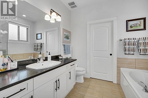 1605 Marina Way - Photo 24
