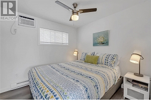 3050 Seclusion Bay Road Unit# 12 - Photo 12