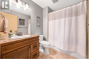 2780 Auburn Road Unit# 305 - Photo 14