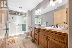 2780 Auburn Road Unit# 305 - Photo 18