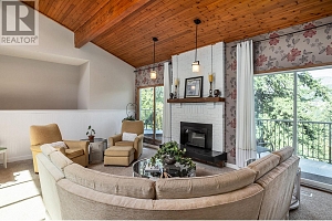 2172 Michelle Crescent - Photo 4