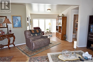 735 3 Street - Photo 14