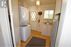 735 3 Street - Photo 33