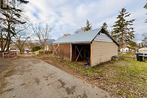 2003 37 Avenue - Photo 9