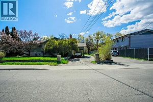 3706 24 Avenue - Photo 2