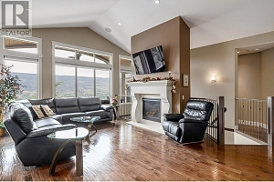 1821 Capistrano Drive - Photo 2