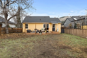 541 Okanagan Boulevard - Photo 16