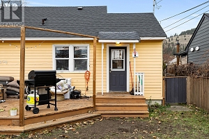 541 Okanagan Boulevard - Photo 17