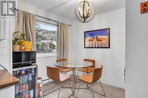 541 Okanagan Boulevard - Photo 8