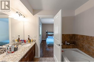 1225 Hume Avenue - Photo 18