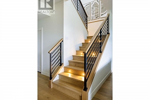 1050 Emslie Street - Photo 20