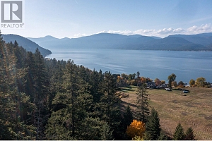 8724, 8730, 8734 Okanagan Landing Road - Photo 11