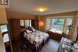 4147 4th Street - Photo 34