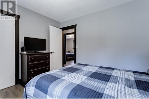 2094 Tomat Avenue - Photo 32