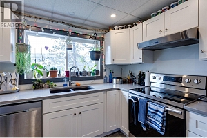 2094 Tomat Avenue - Photo 39