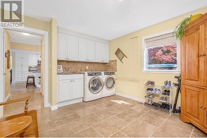9722 Cameron Road - Photo 16