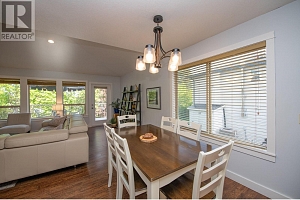 1927 Skyview Crescent - Photo 10