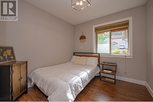 1927 Skyview Crescent - Photo 22