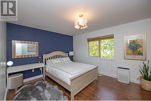 1927 Skyview Crescent - Photo 37