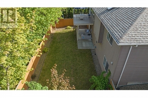 1927 Skyview Crescent - Photo 42