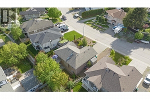 1927 Skyview Crescent - Photo 48