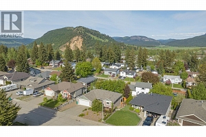 1927 Skyview Crescent - Photo 50