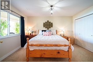 8617 FITZMAURICE Drive - Photo 46