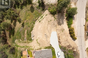1687 Scott Crescent - Photo 7