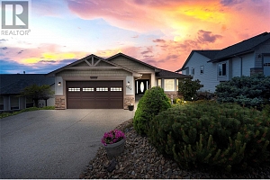 1070 Mt Fosthall Drive - Photo 2