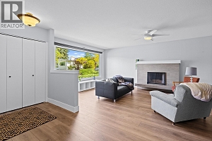 1745 Haug Avenue - Photo 4