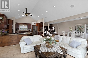 5585 Reid Road - Photo 10