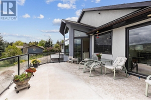 5585 Reid Road - Photo 18
