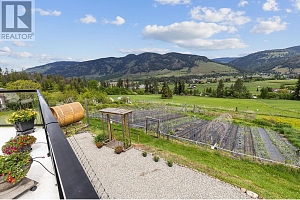 5585 Reid Road - Photo 19
