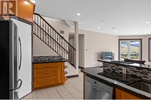 5585 Reid Road - Photo 32