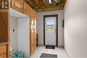 5585 Reid Road - Photo 40