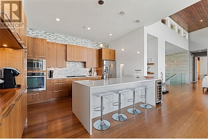 8900 Hampshire Crescent - Photo 19
