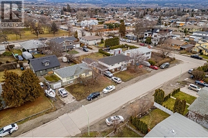 2261 Burnett Street - Photo 11