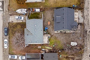 2261 Burnett Street - Photo 3