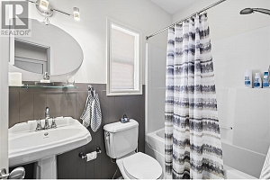 355 McCarren Avenue - Photo 23