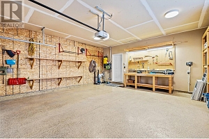 355 McCarren Avenue - Photo 40
