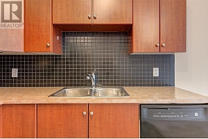 1875 Country Club Drive Unit# 1105 - Photo 15