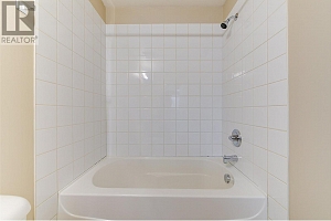 1875 Country Club Drive Unit# 1105 - Photo 23